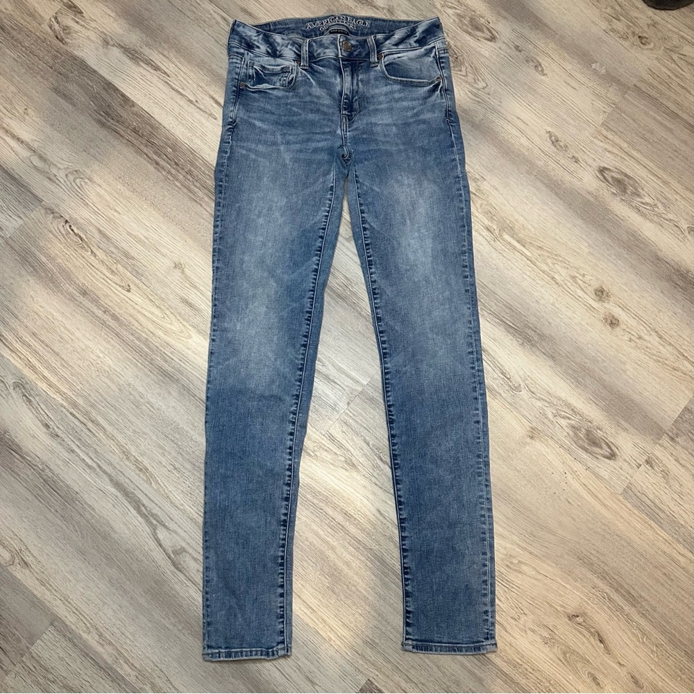 💝AE American Eagle Light Wash Denim Super Stretch Skinny Jeans Size 4 Long